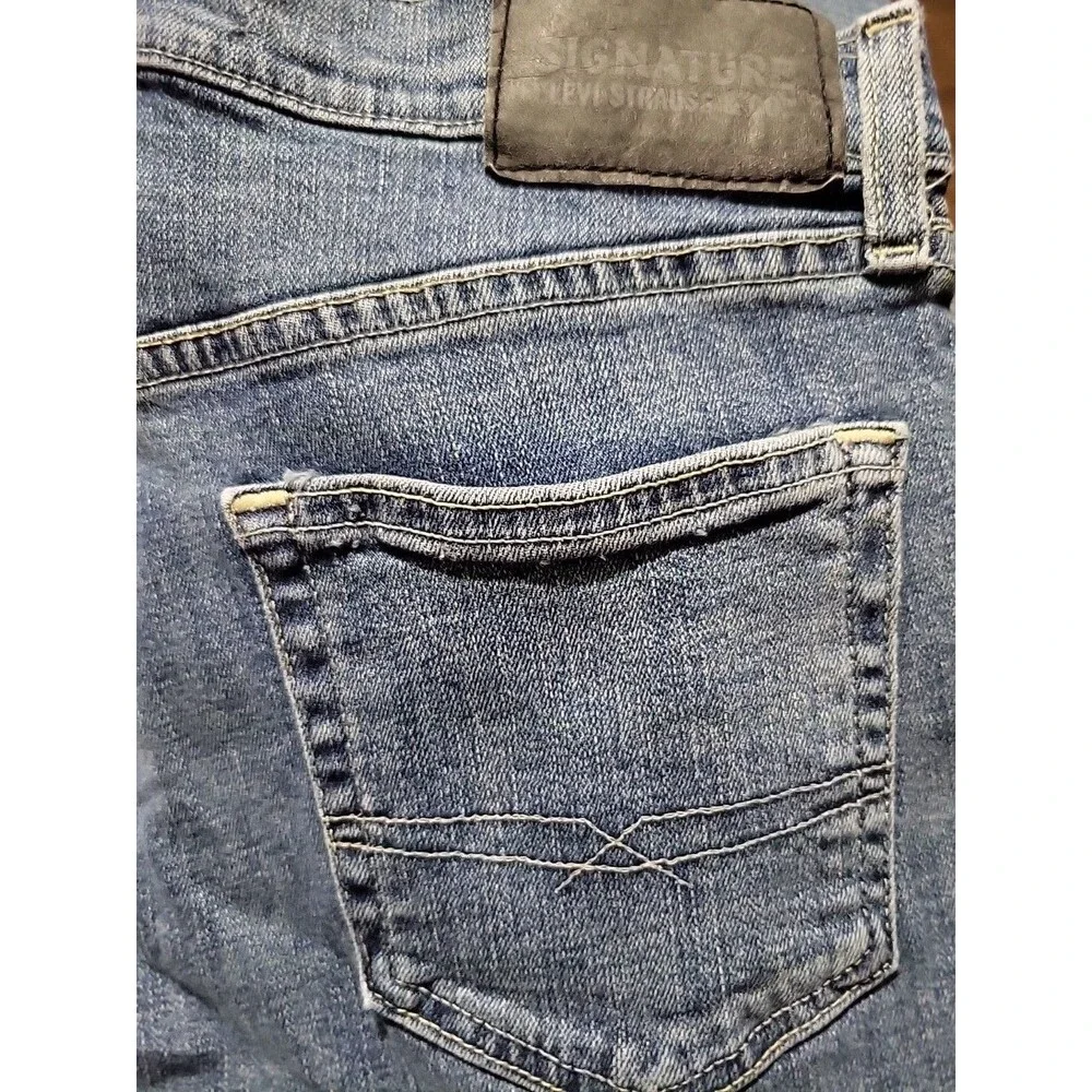 Levi Signature Relaxed Fit Jeans Mens Size 30x30 Blue Denim Levis S61